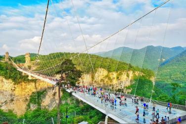 Lung linh đêm Phượng Hoàng Cổ trấn, cầu treo Trương Gia Giới