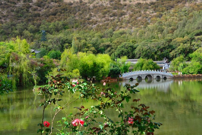 CÔNG VIÊN HẮC LONG ĐÀM