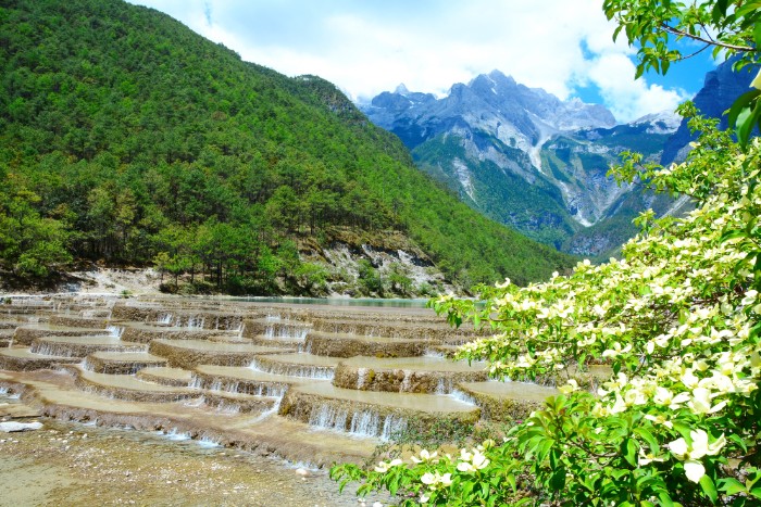 NÚI TUYẾT NGỌC LONG