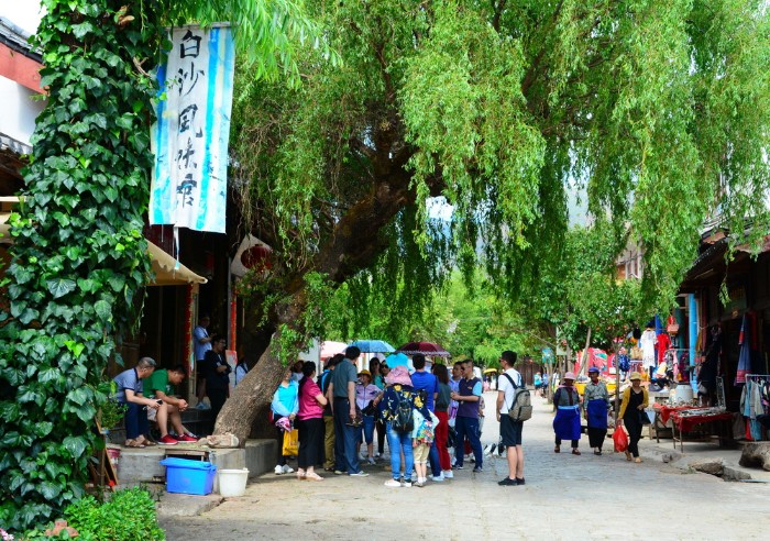 NGỌC THỦY TRẠI VÀ NỮ THẦN THIÊN NHIÊN