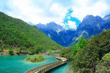 NÚI TUYẾT NGỌC LONG