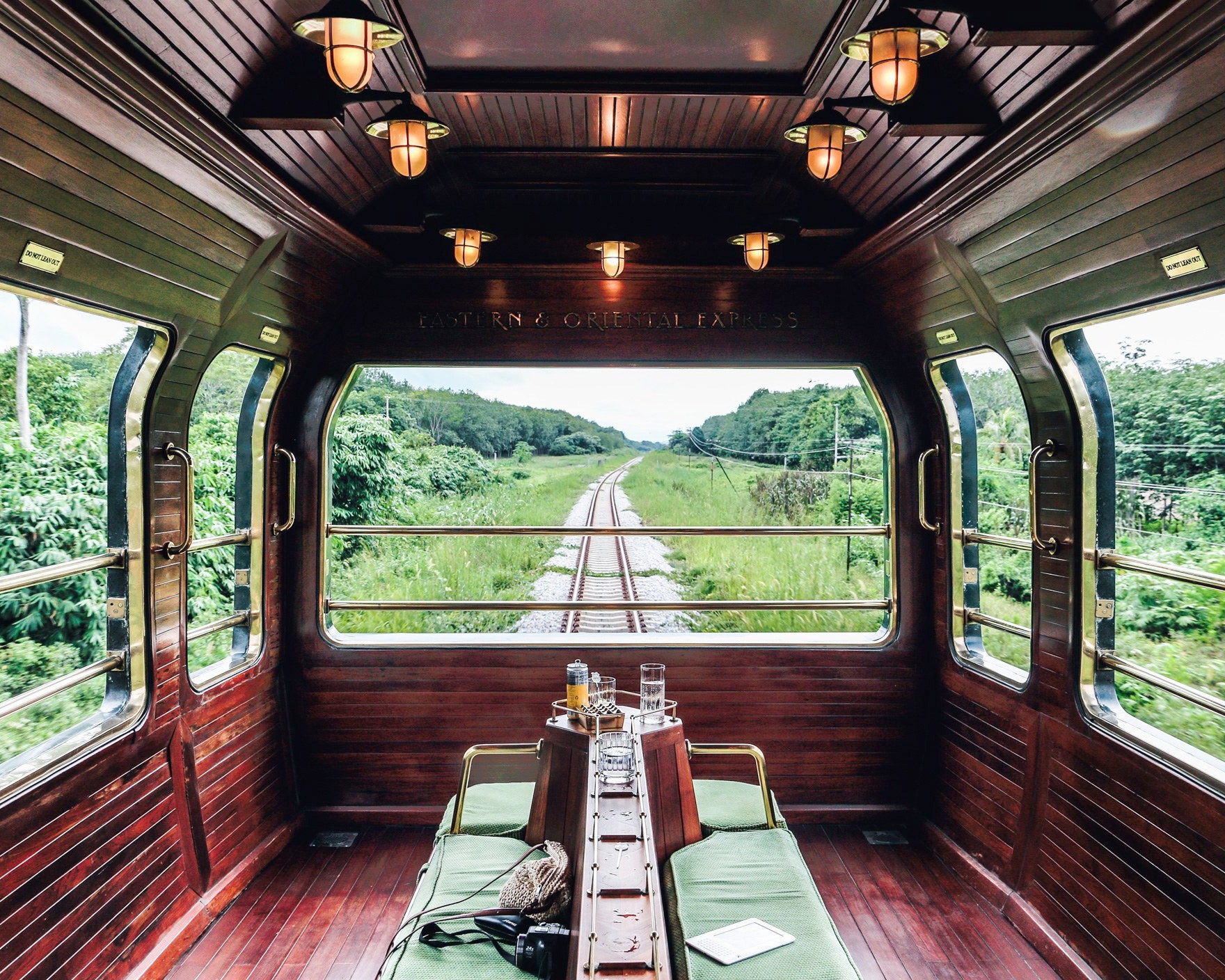 TSTtourist-10-chuyen-tau-xa-xi-nhat-the-gioi-8