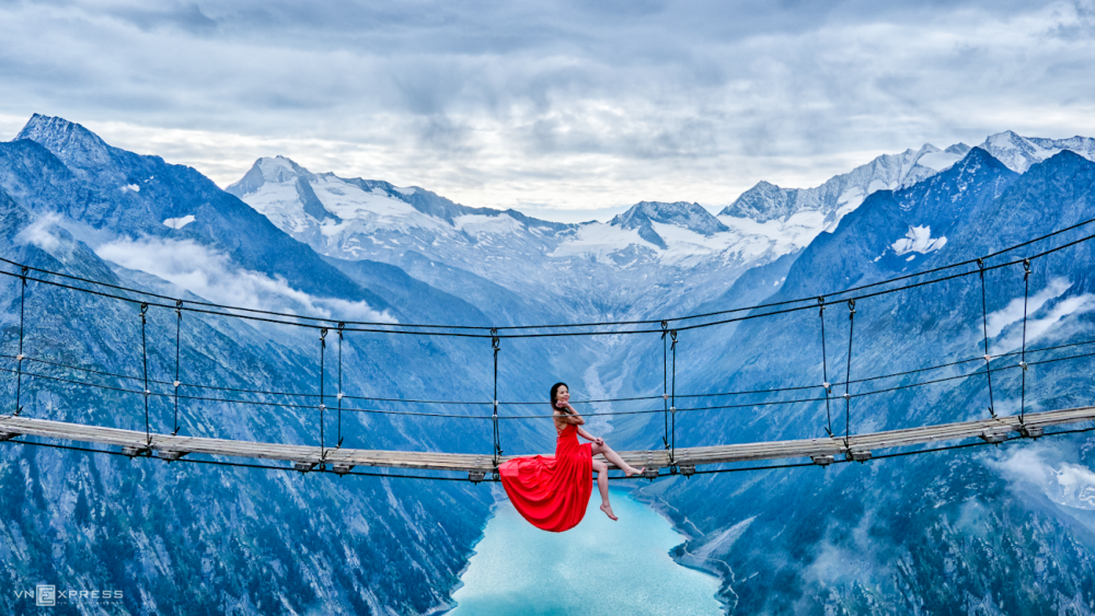 TSTtourist-chuyen-leo-nui-nho-doi-cua-co-gai-me-chup-anh-4