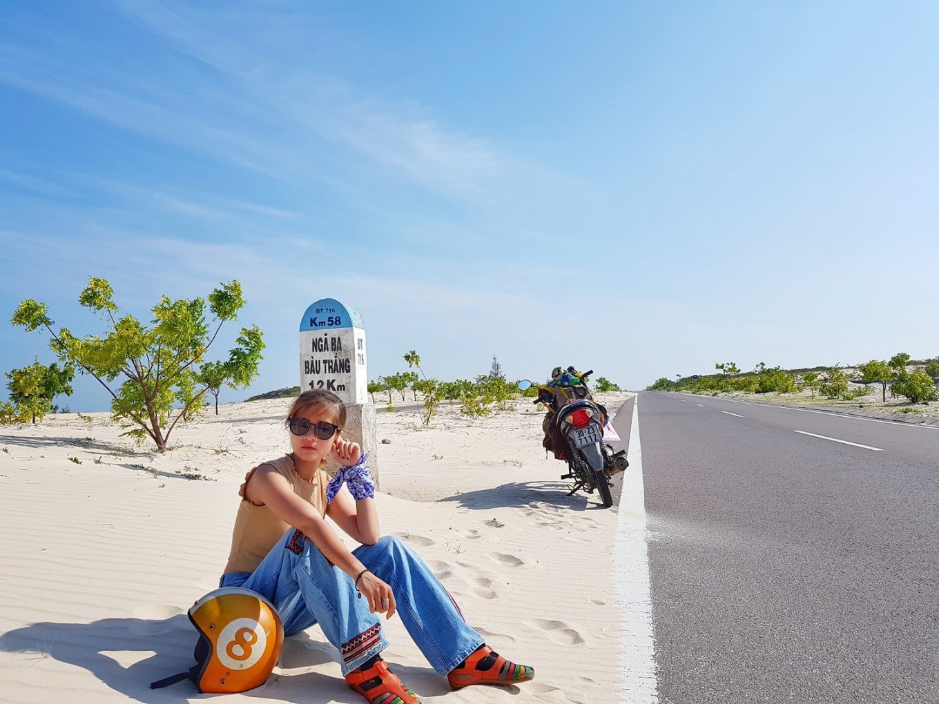 TSTtourist-doc-hanh-xuyen-viet-mot-thang-giua-dai-dich-1