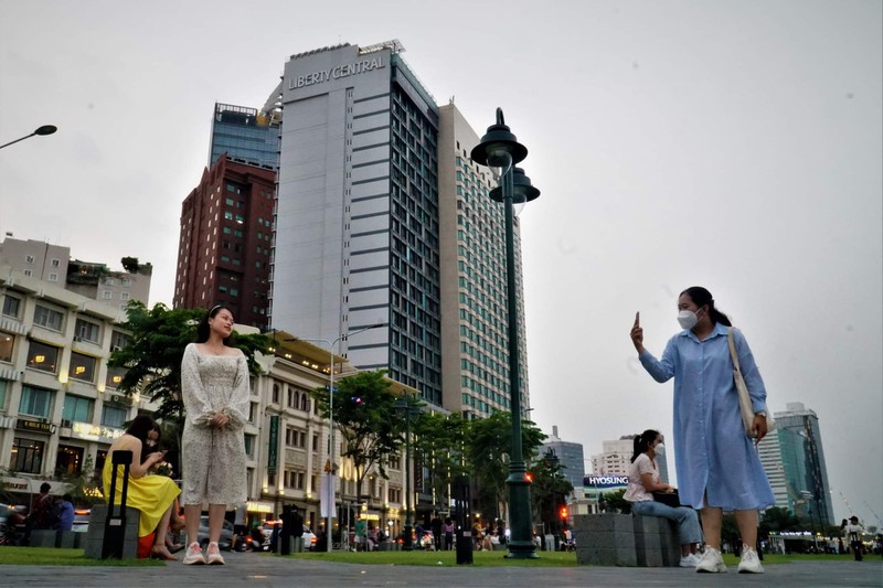 TSTtourist-thiet-ke-tren-ben-duoi-thuyen-hai-hoa-cho-ben-bach-dang-2