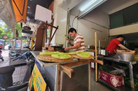 Xe bánh dừa người Hoa hơn 40 năm ở TP.HCM