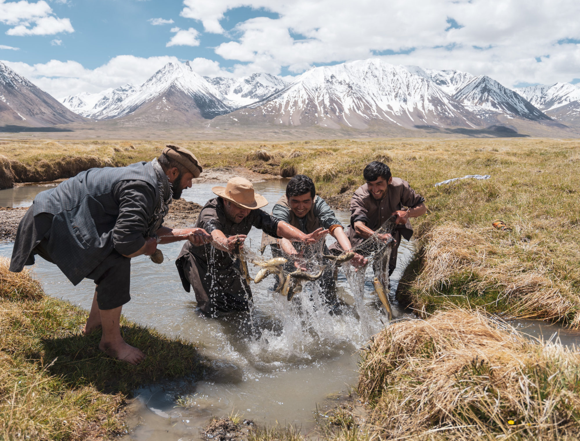TSTtourist-afghanistan-binh-yen-trong-mat-du-khach-5