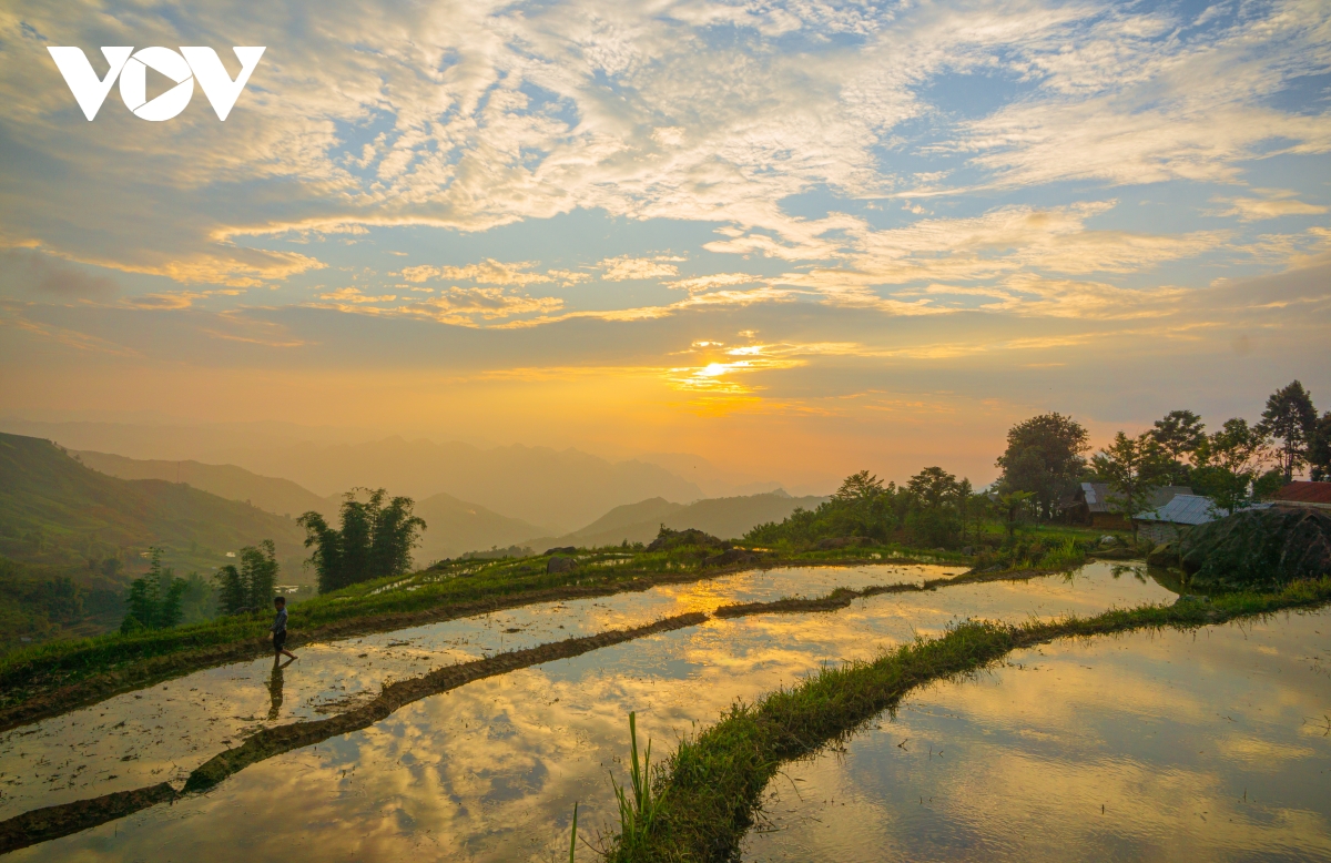 TSTtourist-sin-suoi-ho-ban-du-lich-cong-dong-nguyen-so-va-yen-binh-7