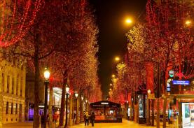 Phố Paris lộng lẫy mùa Giáng sinh qua ống kính nhiếp ảnh gia Việt