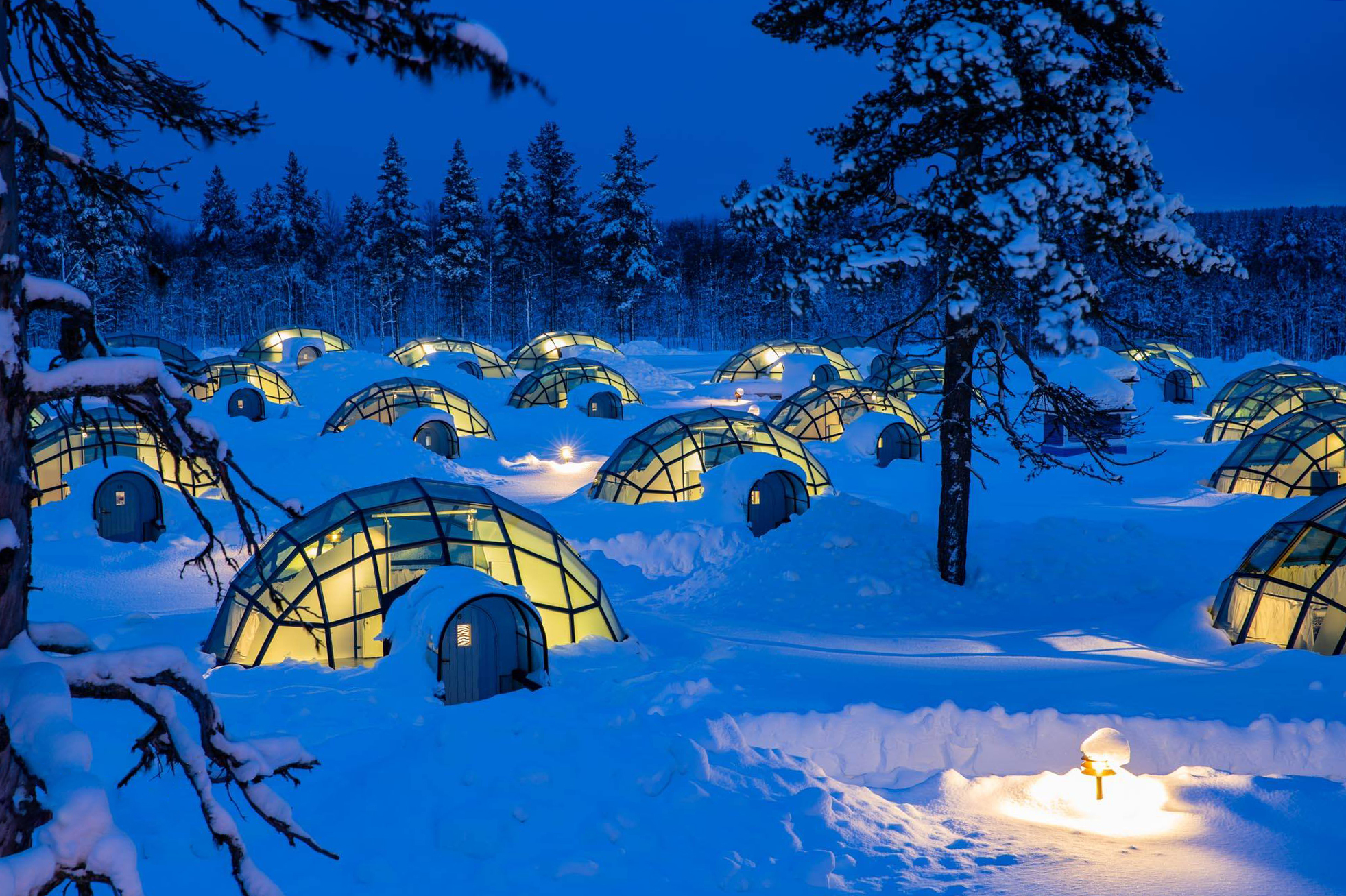 TSTtourist-chuyen-tham-xu-so-ba-chua-tuyet-cua-khach-viet-11