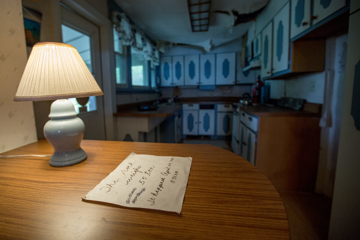 TSTtourist-ngoi-nha-bi-tang-da-bo-doi-4