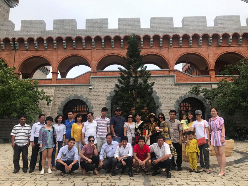 34266489_1480745445360231_7796583471626846208_n