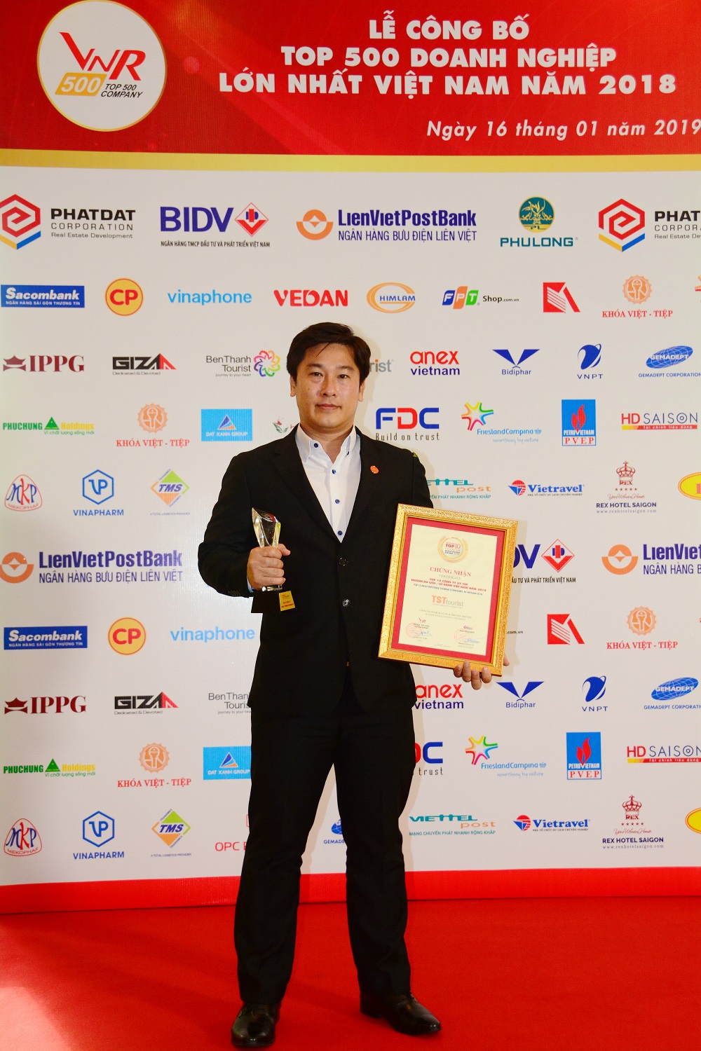 Top_10_Cong_ty_Uy_tin_nganh_Du_lich_-_Lu_hanh_Viet_Nam_2018_-_TST_tourist_2