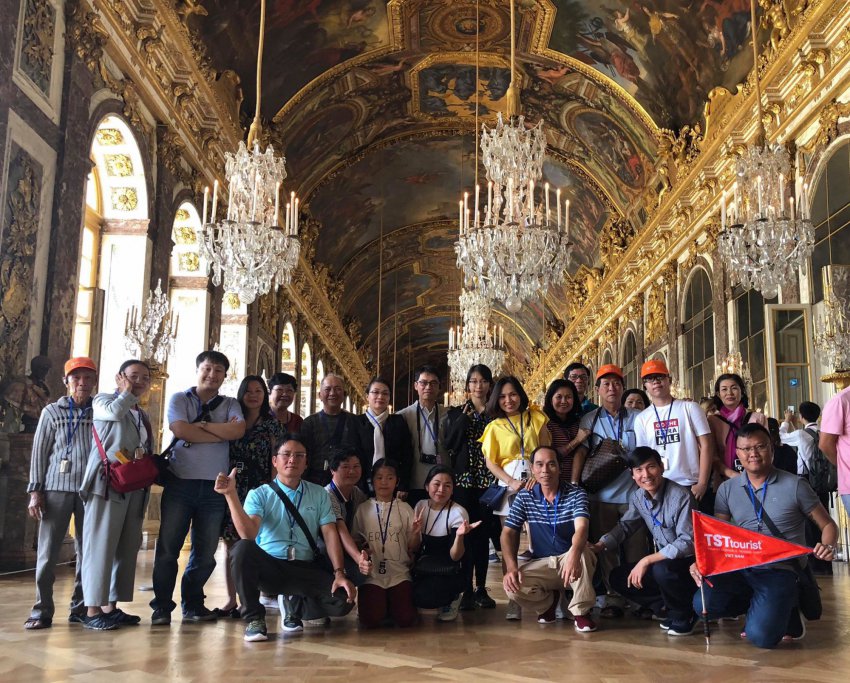 TST tourist - Chau-Au