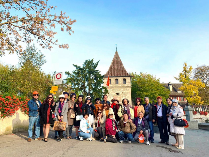 TST-tourist-Dong-Au-22-24