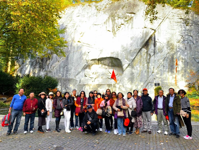 TST-tourist-Dong-Au-22-8